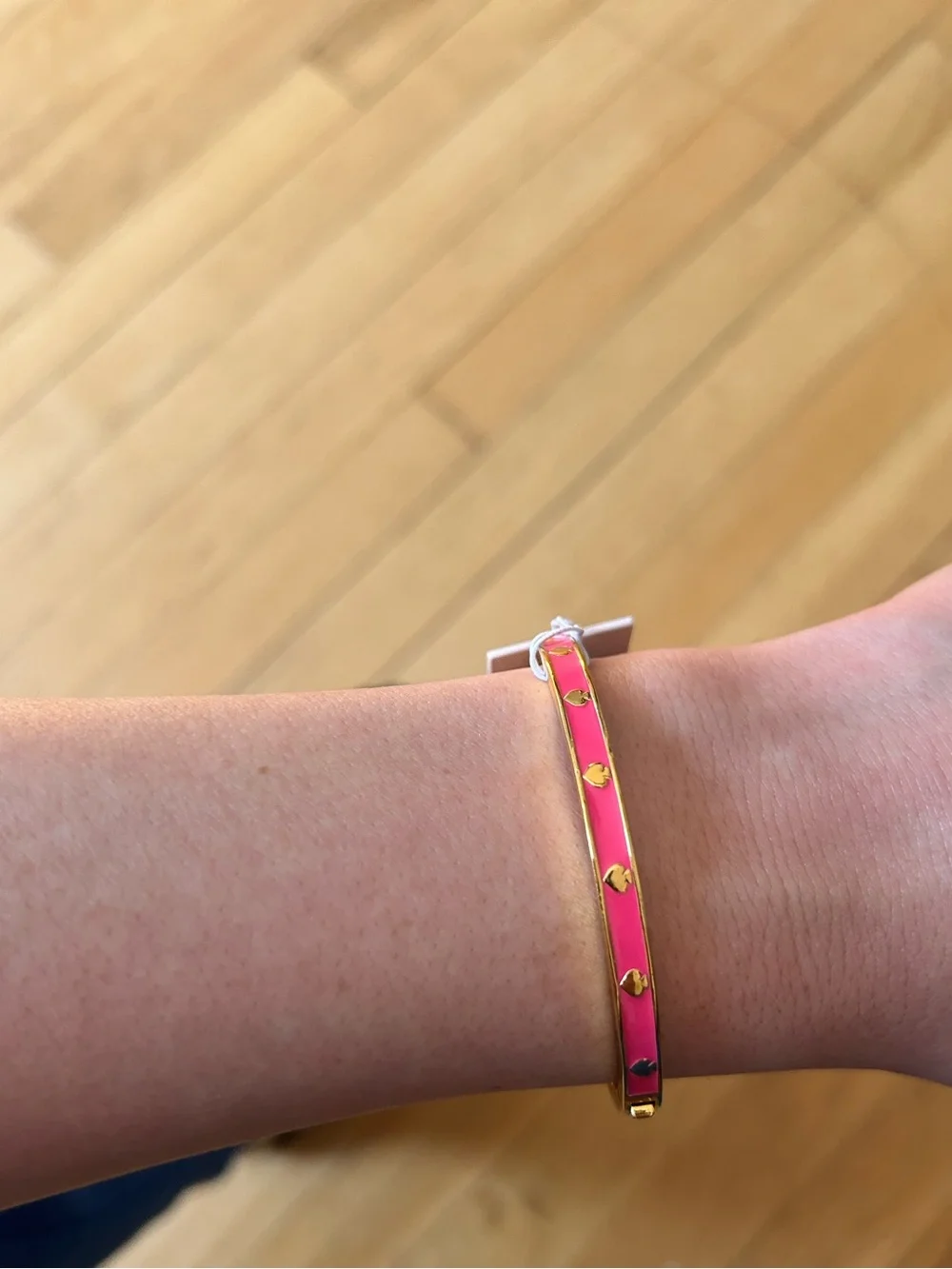 Kate spade | NWT Pink Peppe Enamel Gold-Tone Heart Bangle Bracelet - Picture 5 of 5